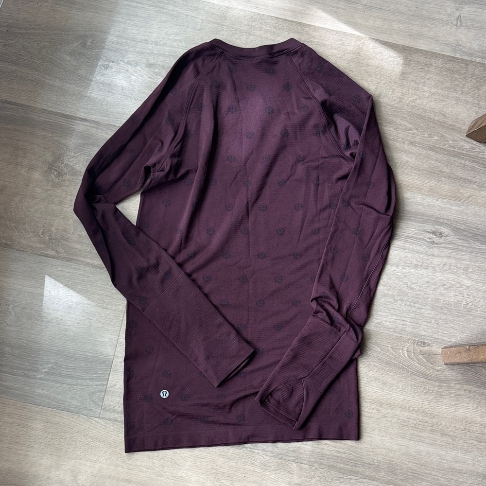 Lululemon Logo Swiftly Long Sleeve Tee